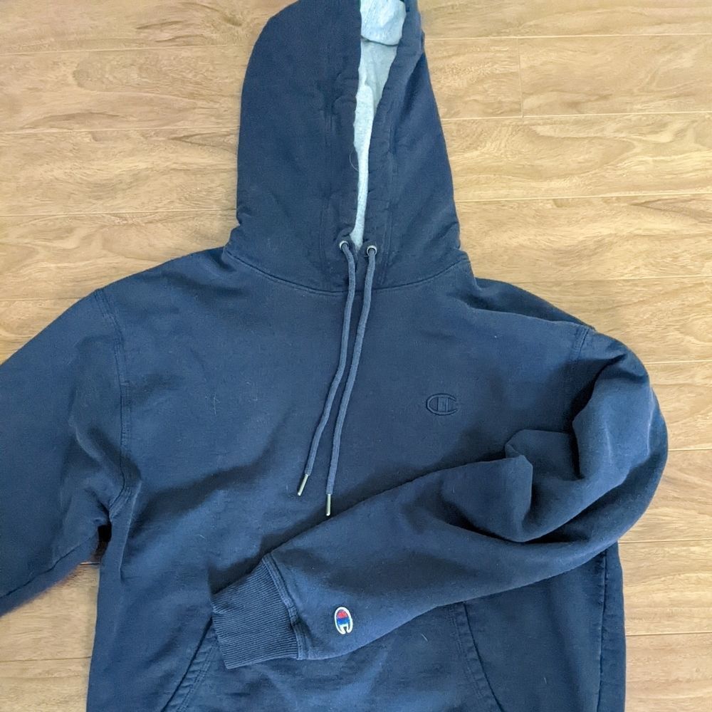 Champion Navy Blue Hoodie Medium